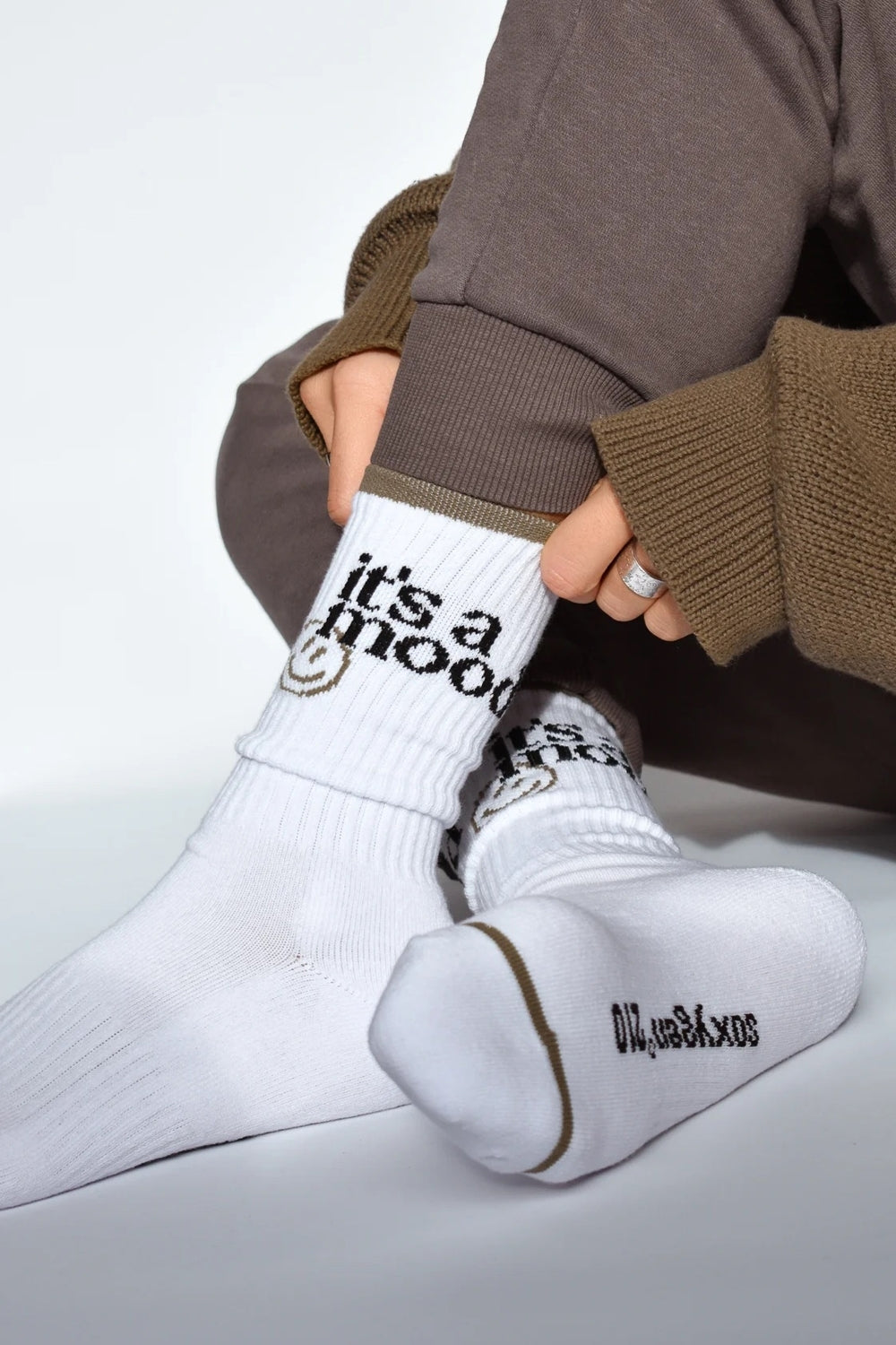 ITS A MOOD Socks with Smile