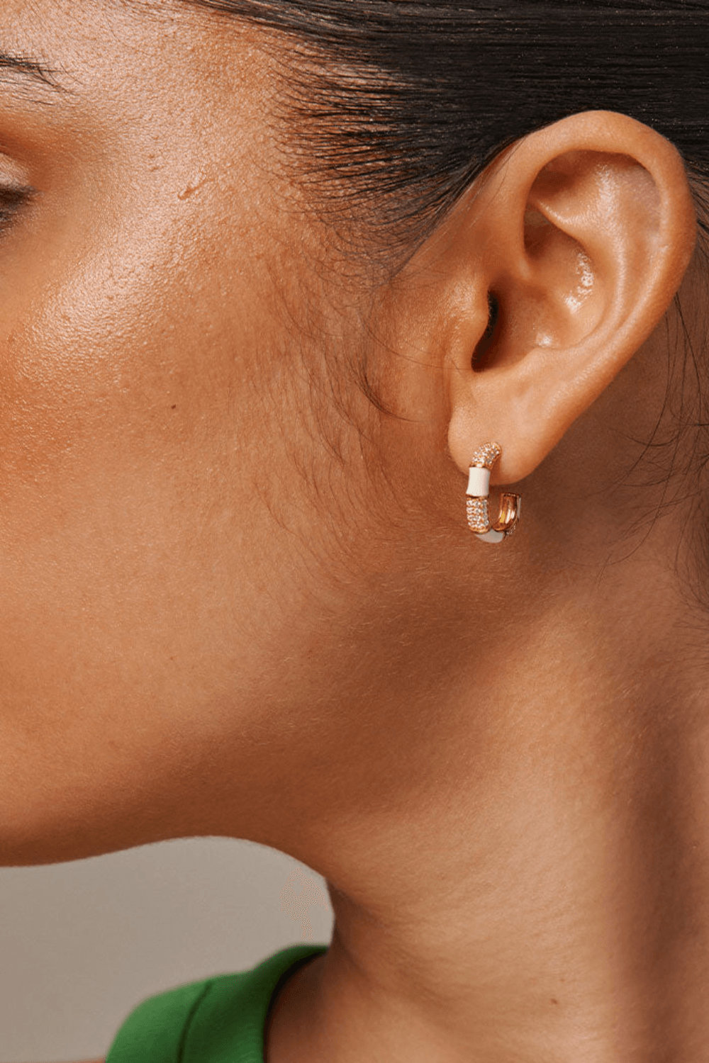 Oline Hoops in Beige and Clear