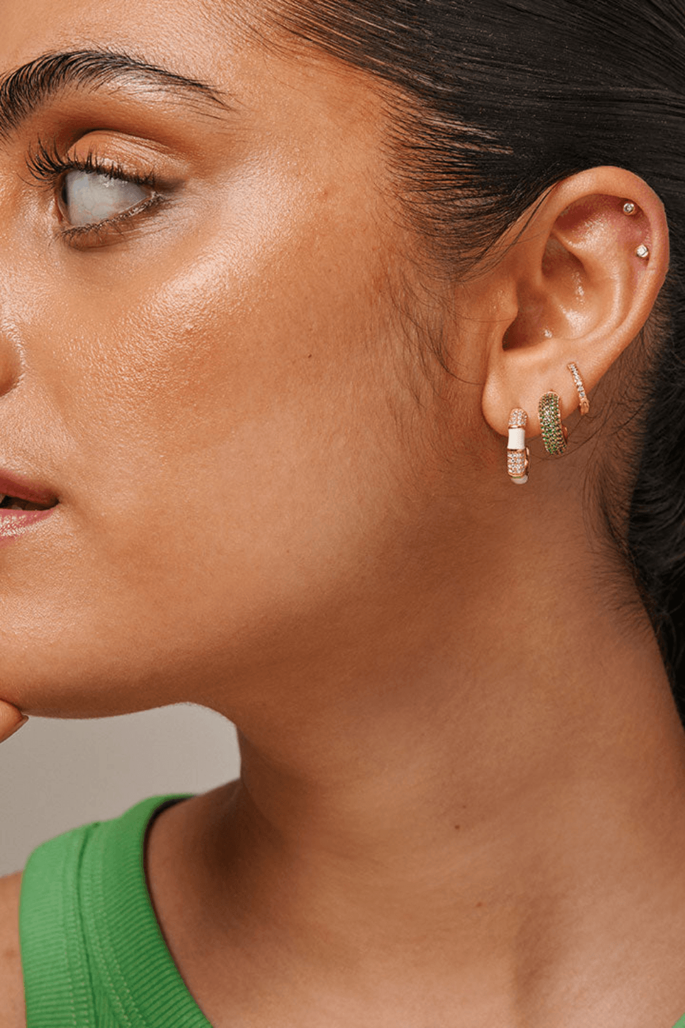 Oline Hoops in Beige and Clear