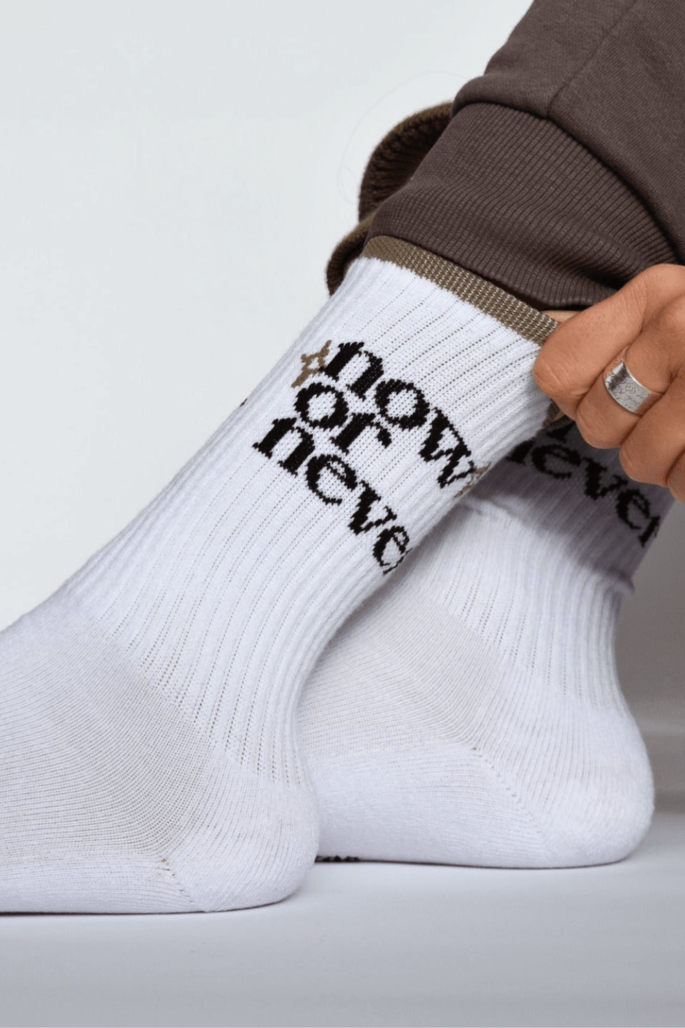 NOW OR NEVER Socks in White /Sparkle