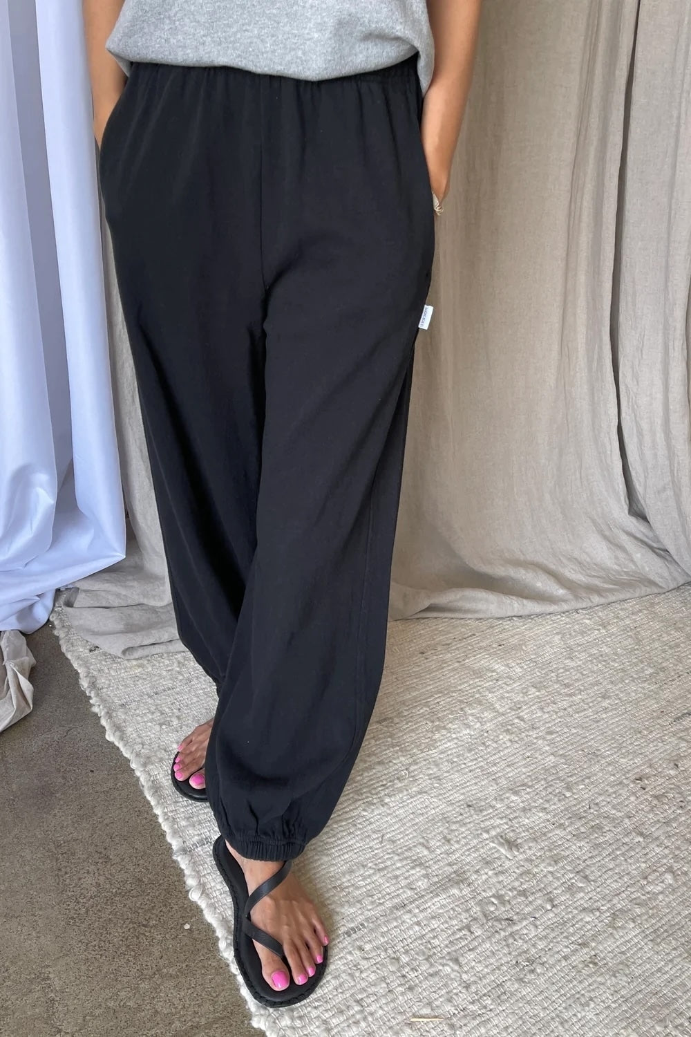 French Terry Balloon Pants in Black
