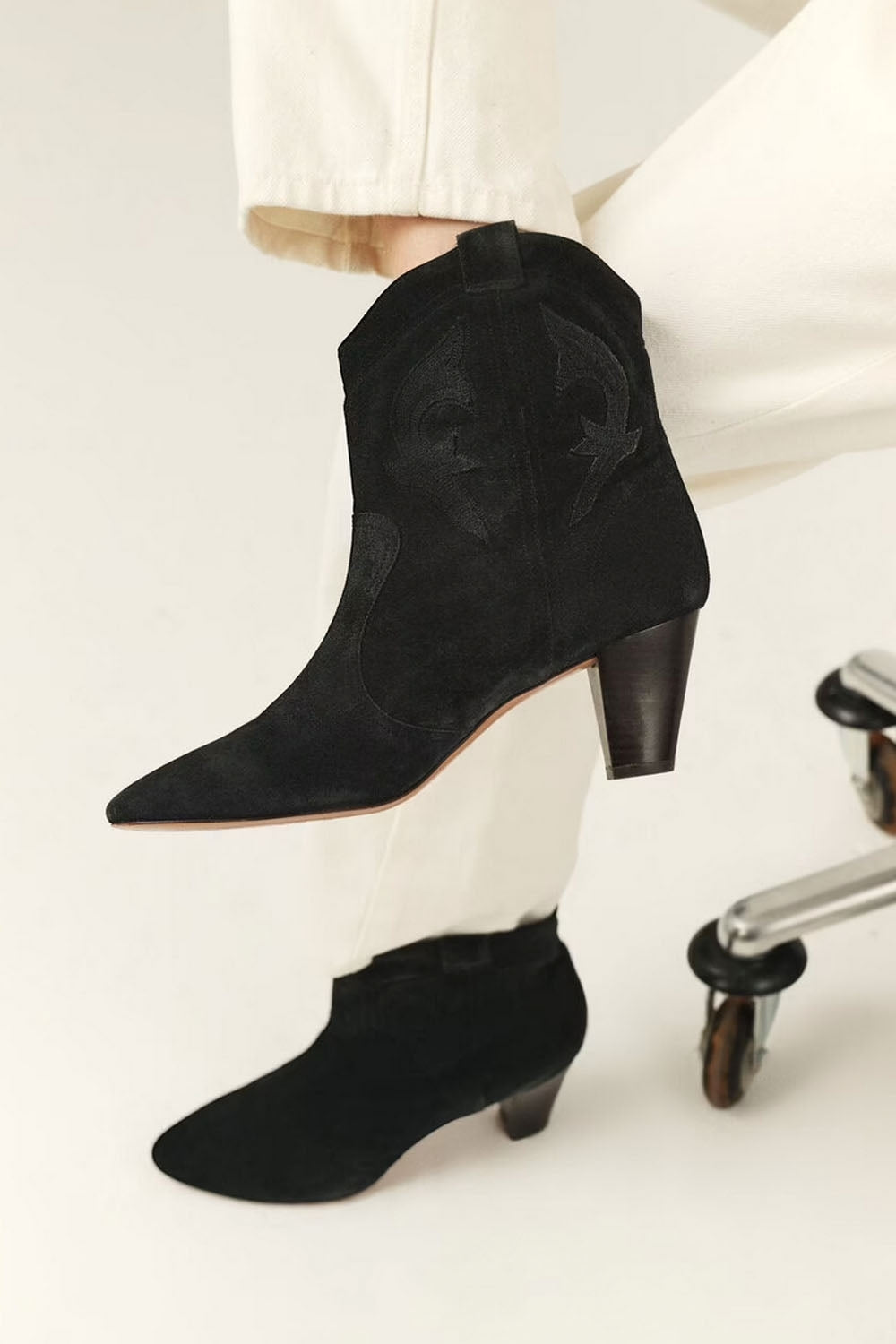 Casey Ankle Boots in Carbon