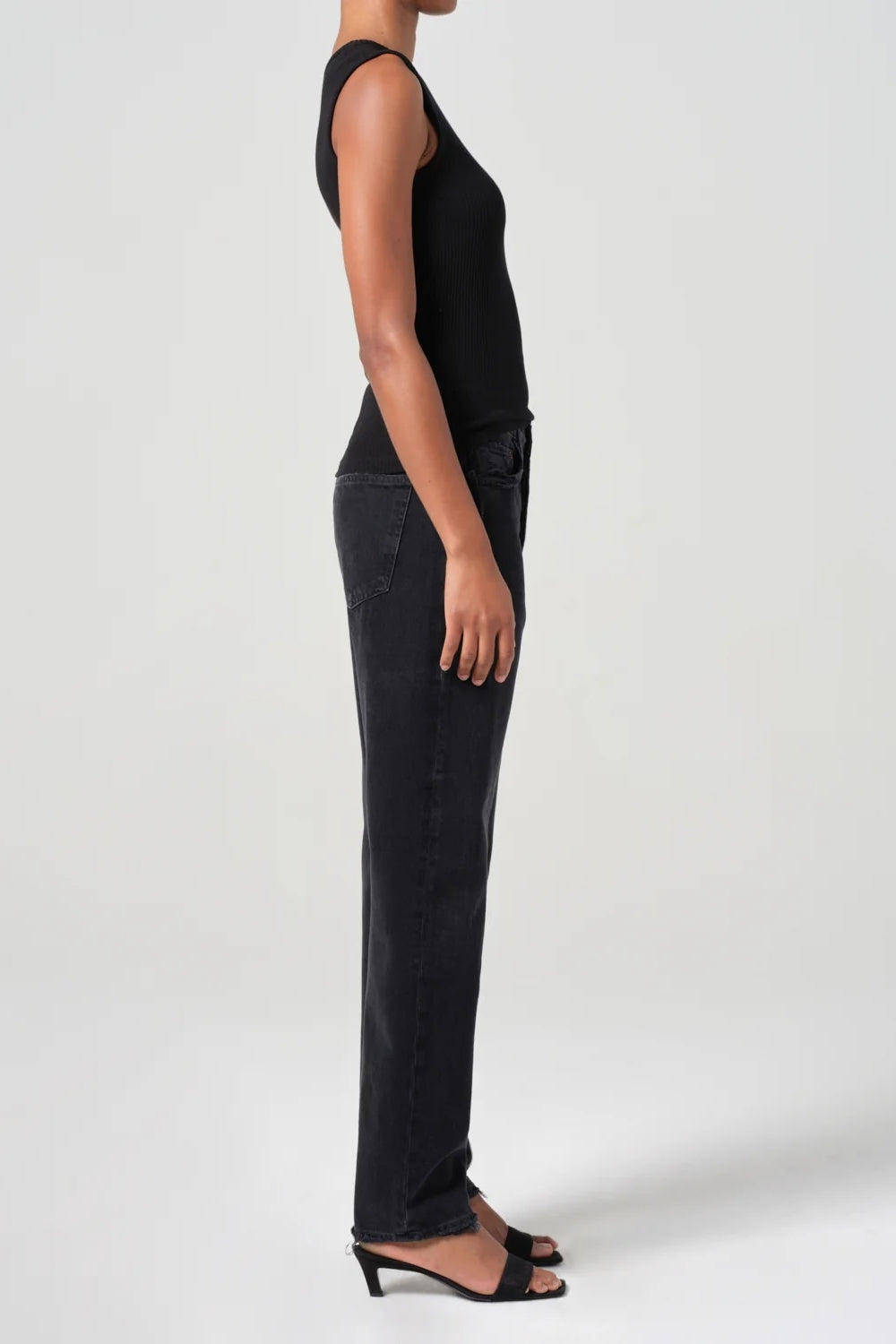 90s Mid Rise Loose Straight Jean in Tar
