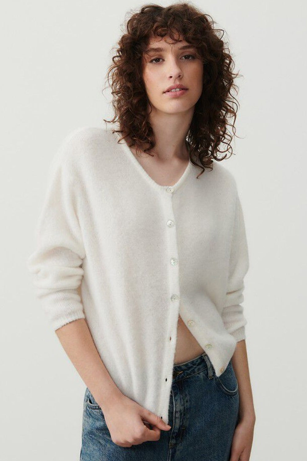 Vitow Cardigan in White