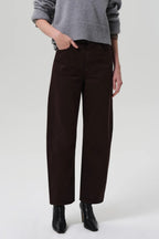 Miro Relaxed Jeans in Carob
