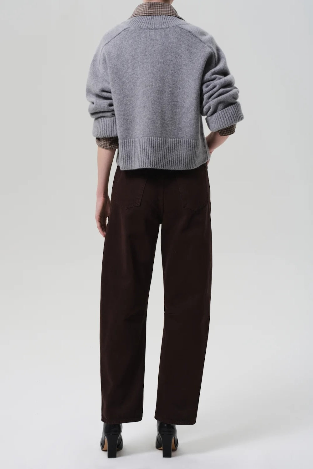Miro Relaxed Jeans in Carob