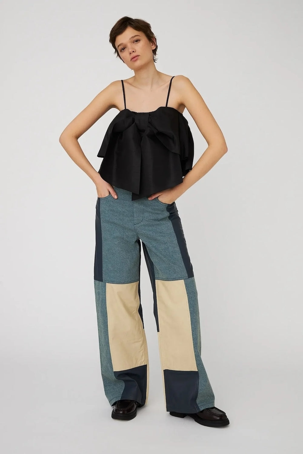 Crispy Bow Top in Black
