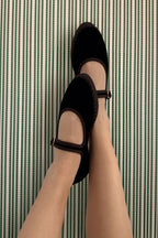 Antonia Velet Mary Jane in Black