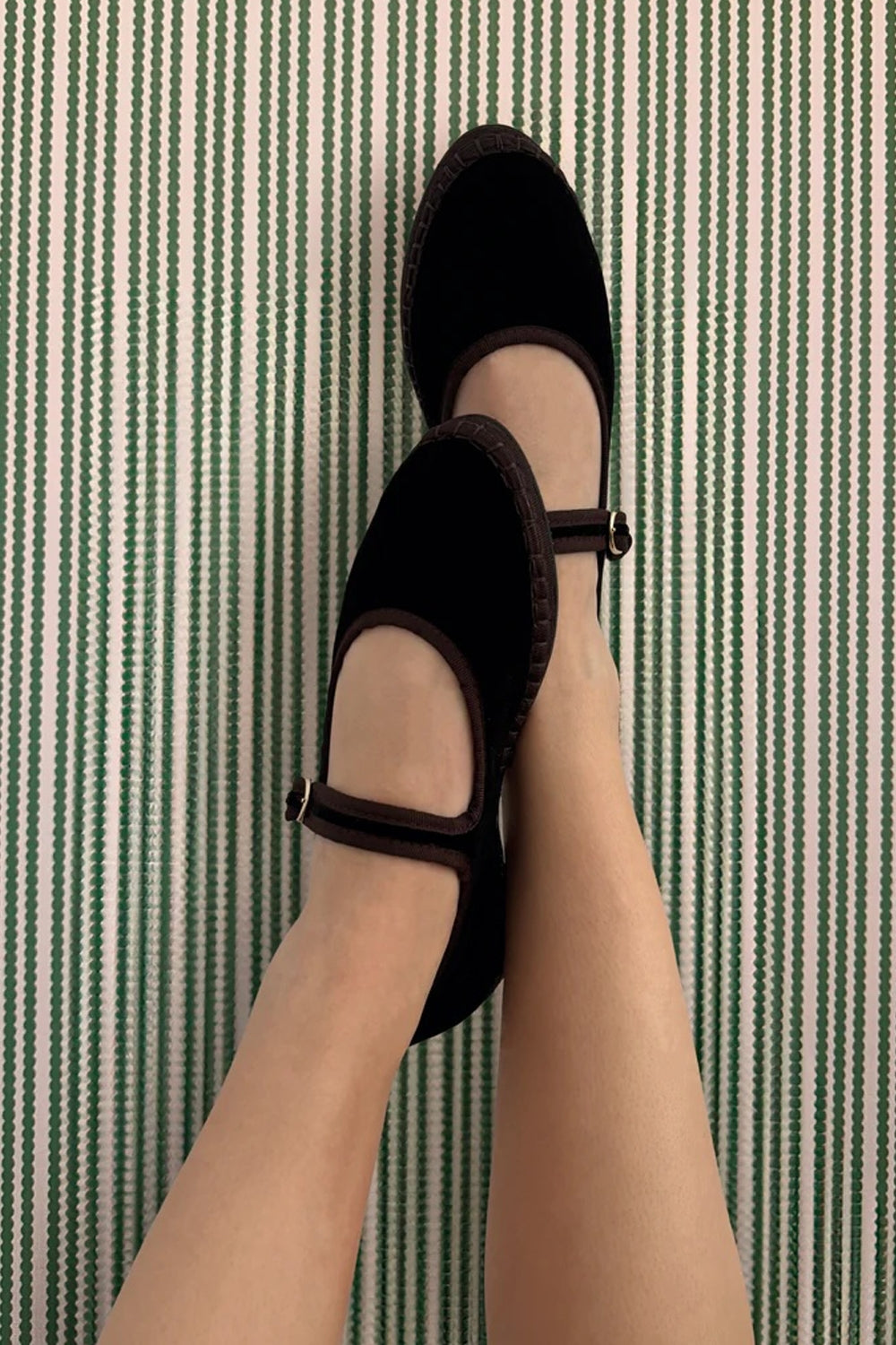 Antonia Velet Mary Jane in Black