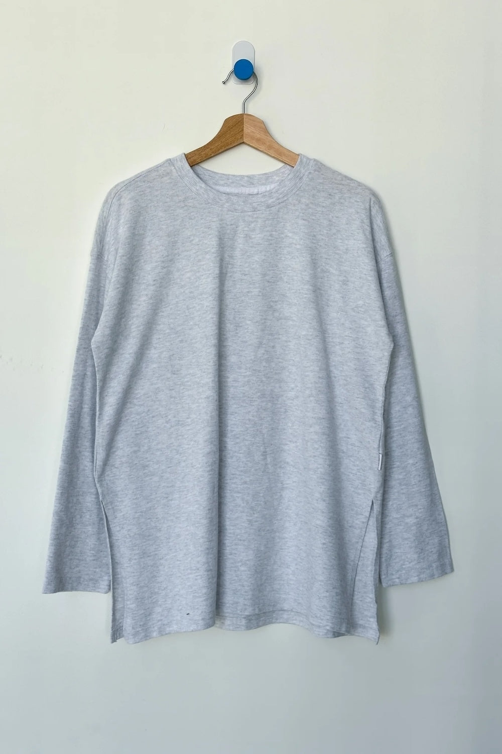 Sunday Long Sleeve Tee in Icy Grey