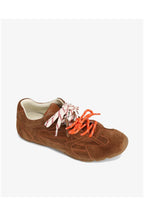 Atlas Sneakers in Tan Suede