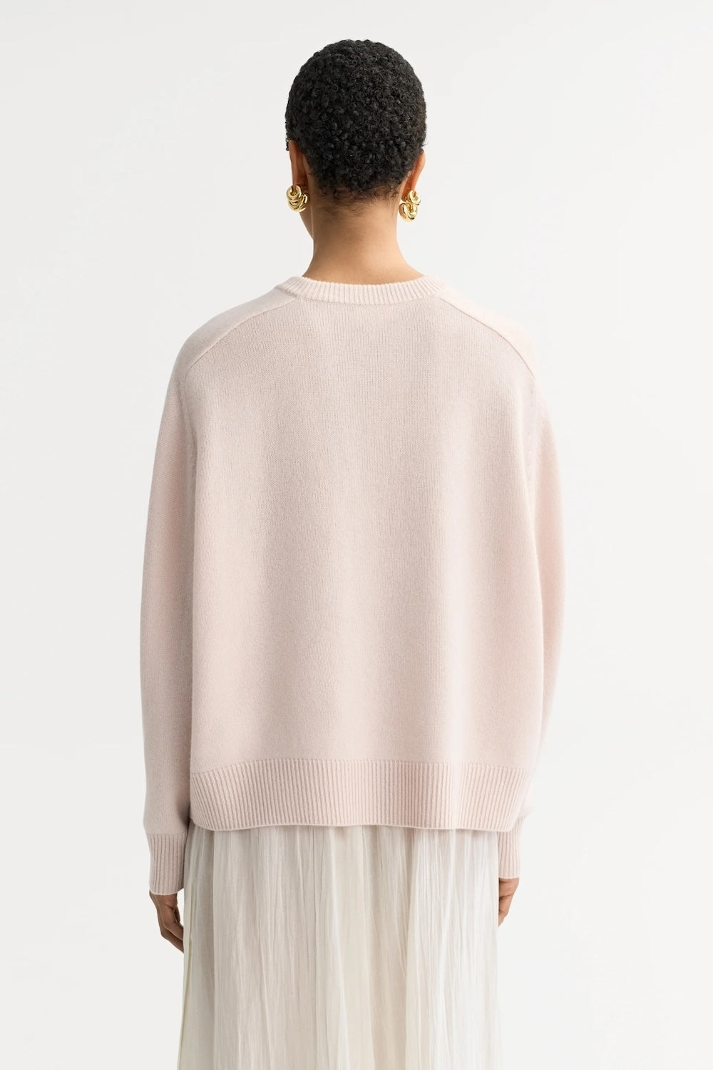 Boyfriend Crew Neck Cashmere Sweater in Powder