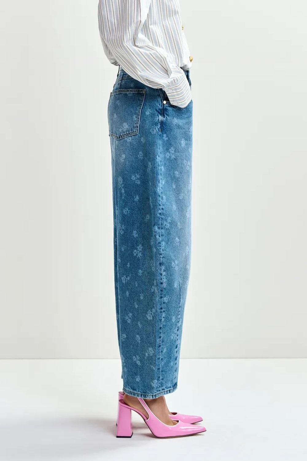 Floral Print Cropped Barrel Leg Jeans