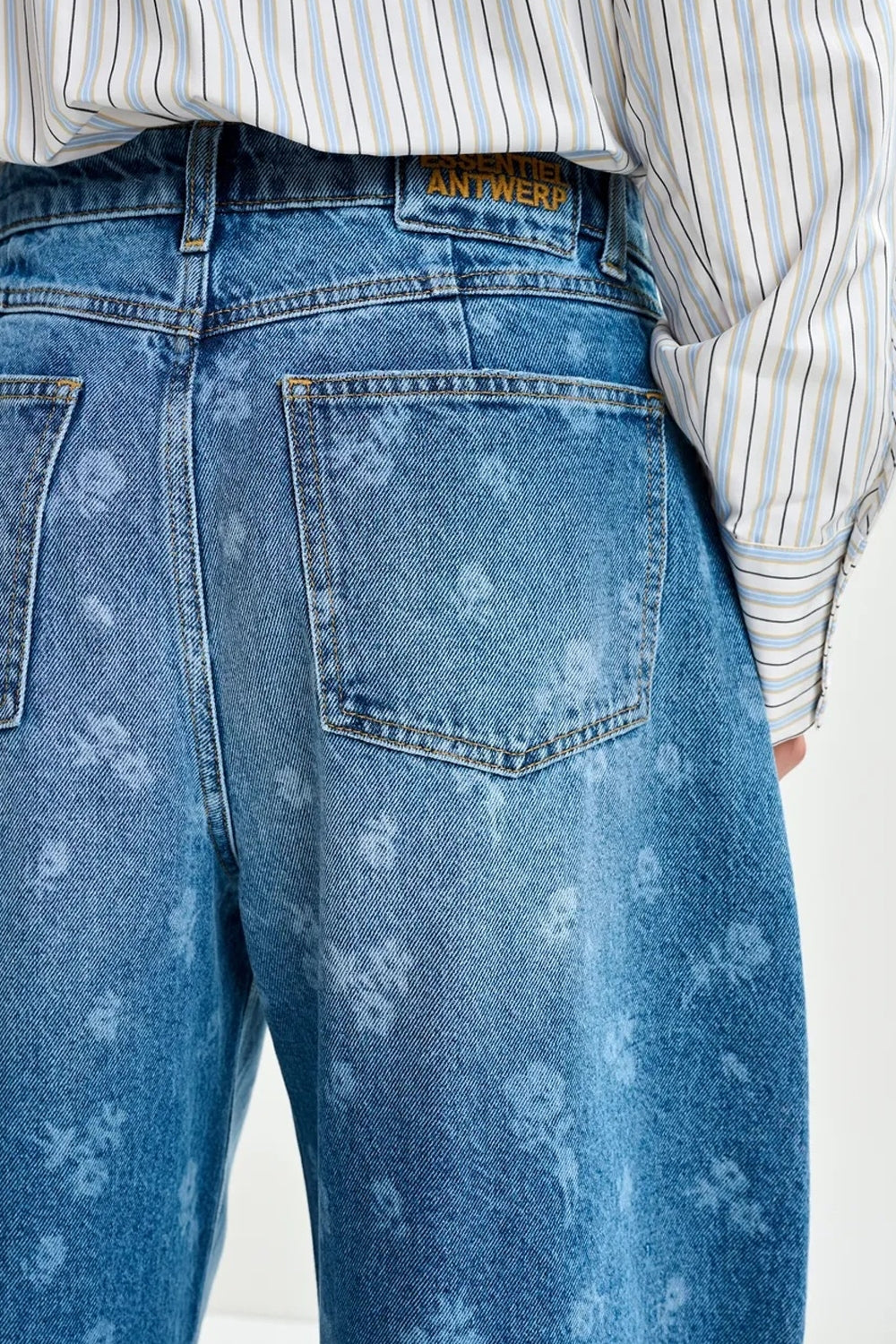 Floral Print Cropped Barrel Leg Jeans