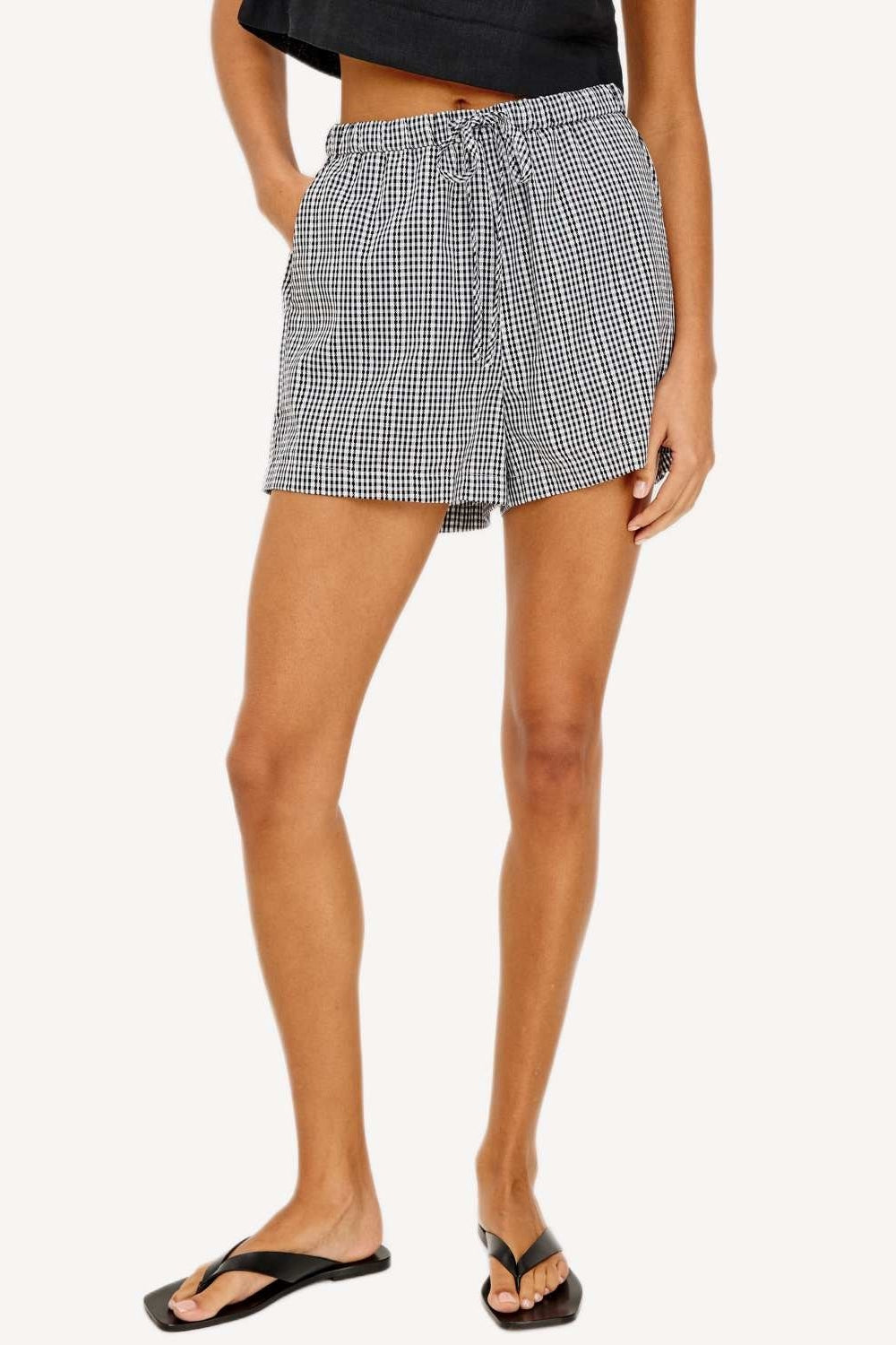 Jenner Shorts in Black Gingham