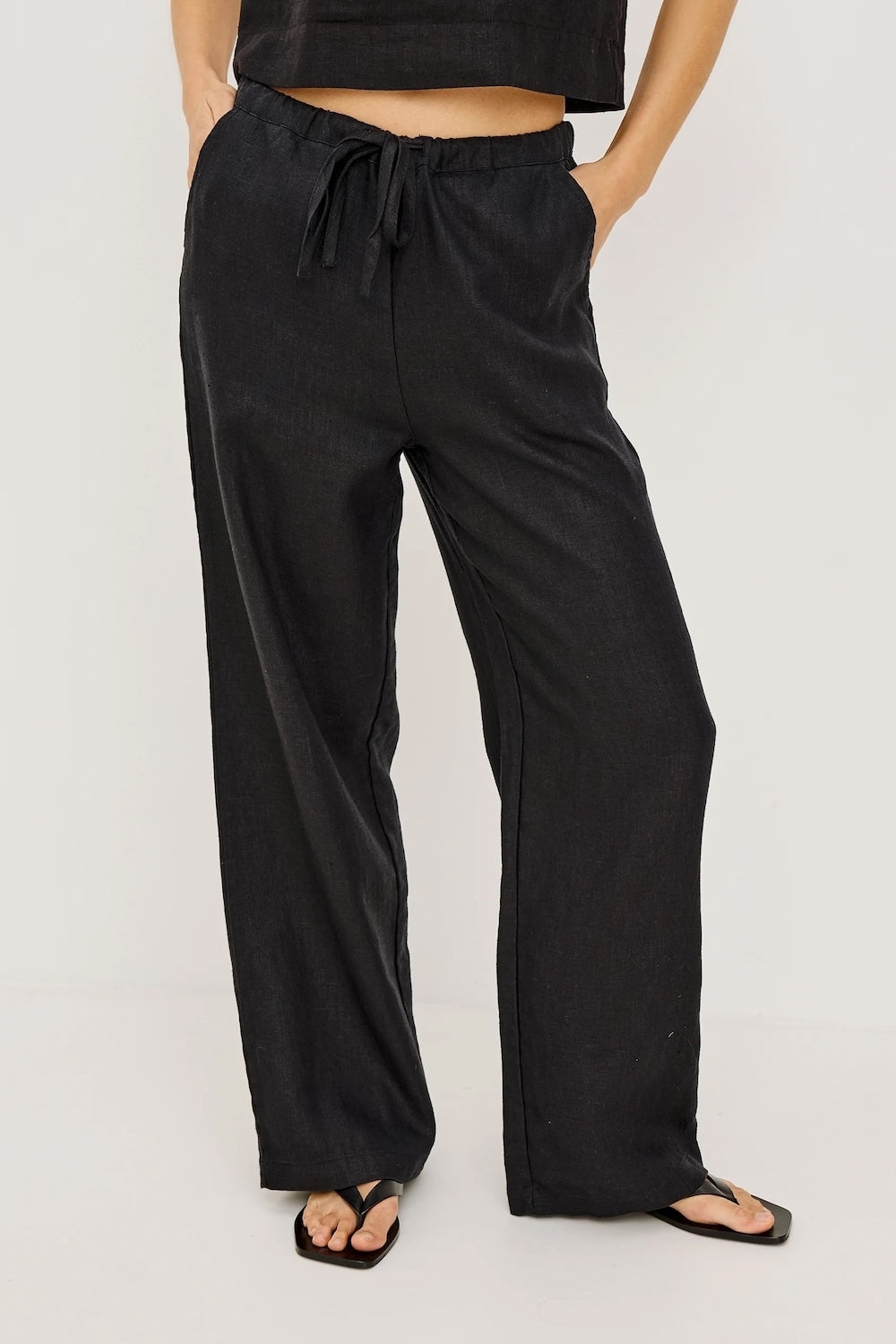 Emmie Trousers in Black Linen