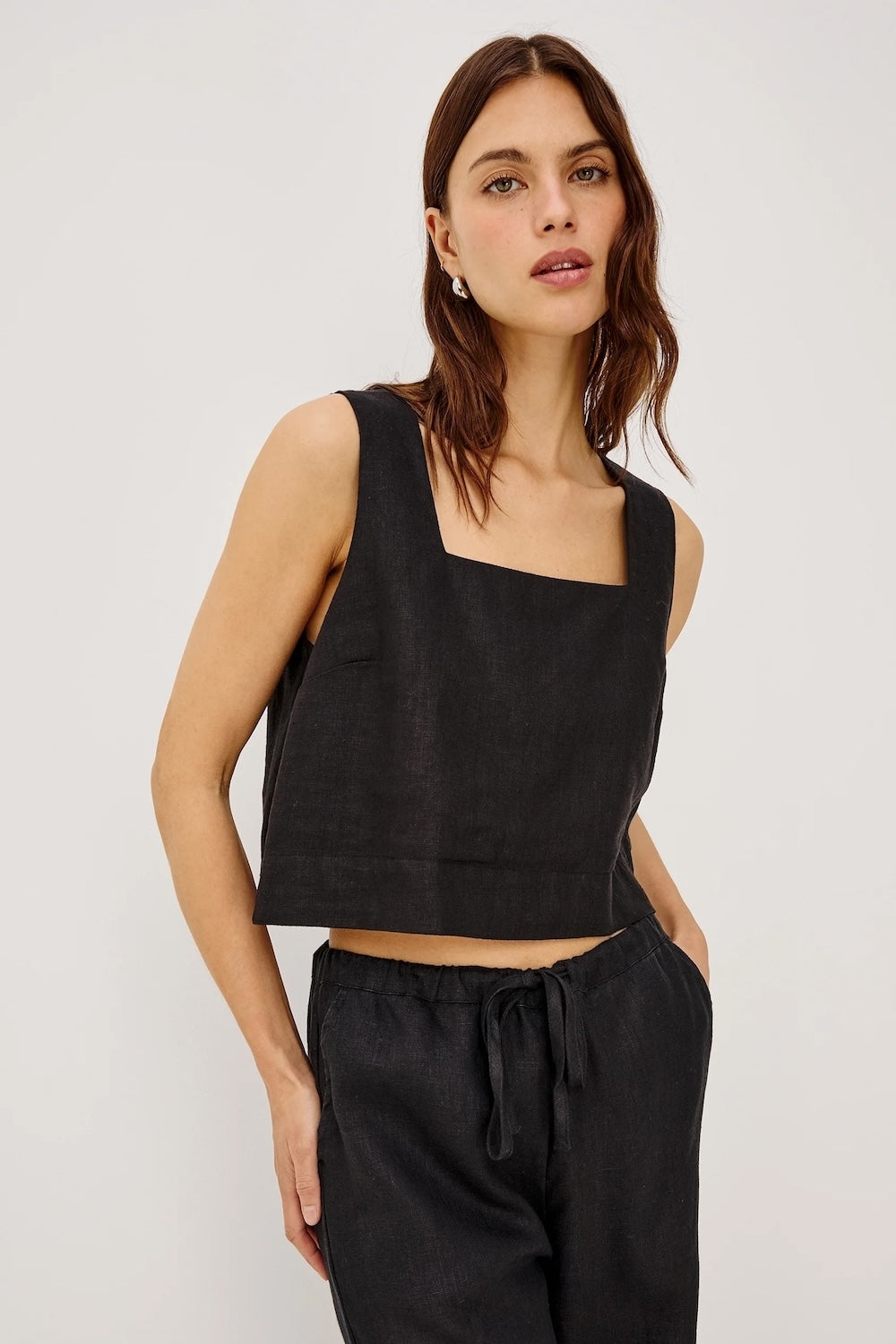 Akira Top in Black Linen