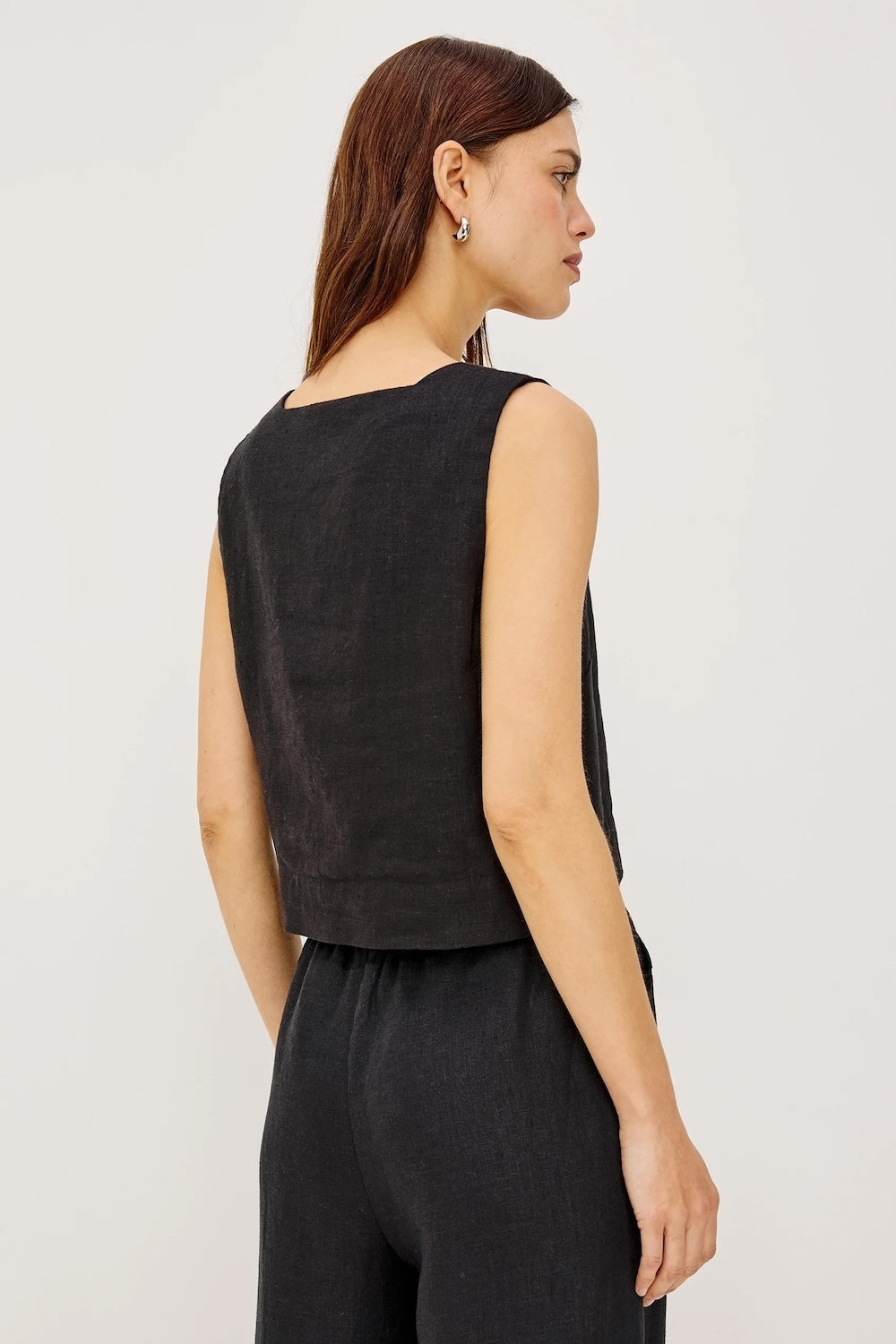 Akira Top in Black Linen