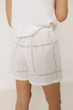 Shorts in White