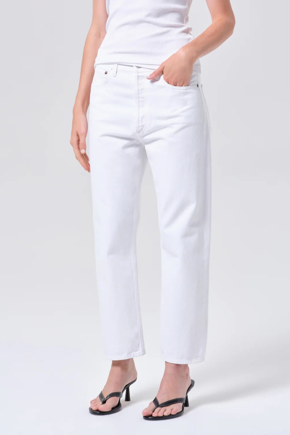 90s Crop Mid Rise Loose Straight Jean in Marshmallow
