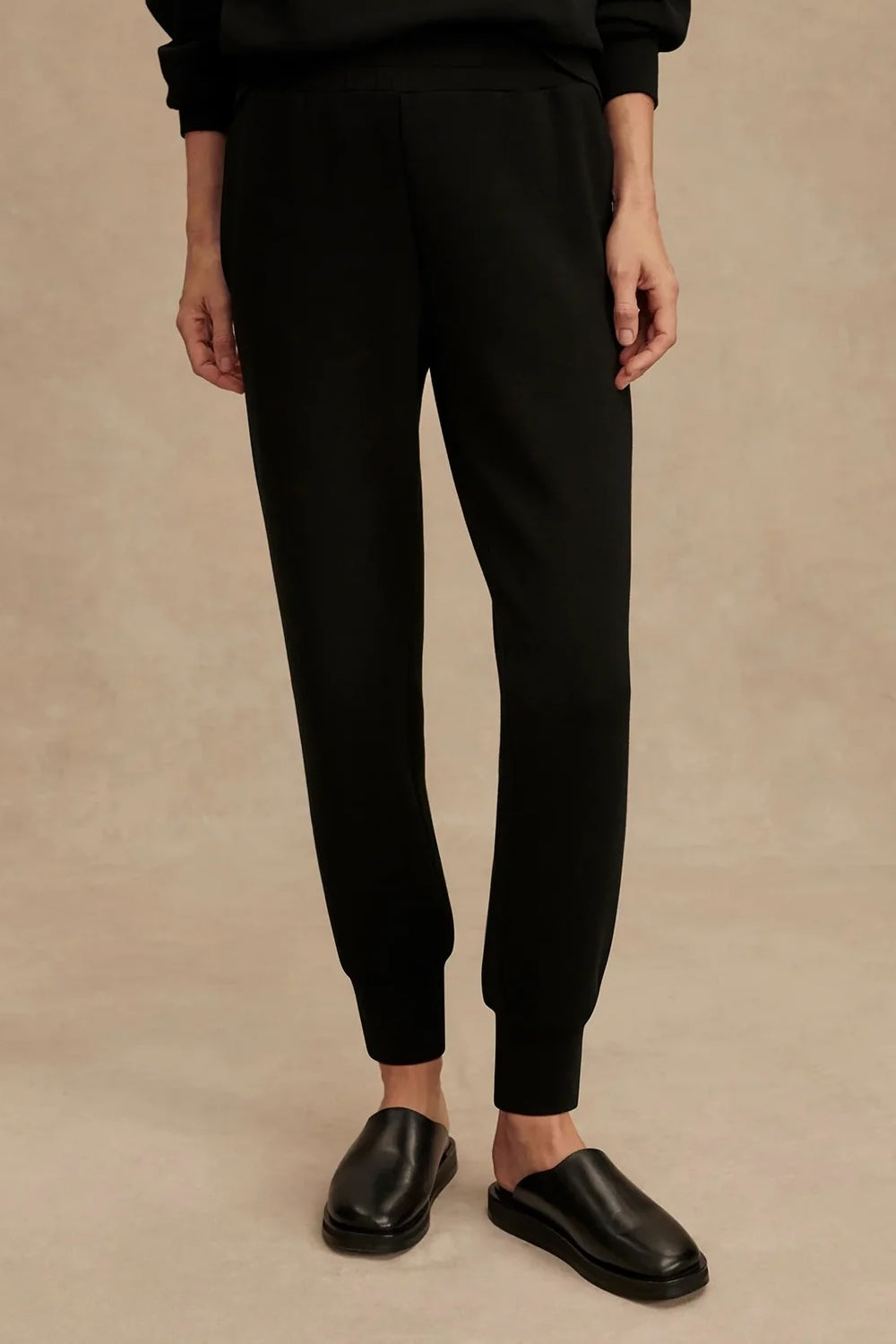 The Slim Cuff Pant 27.5 in Black