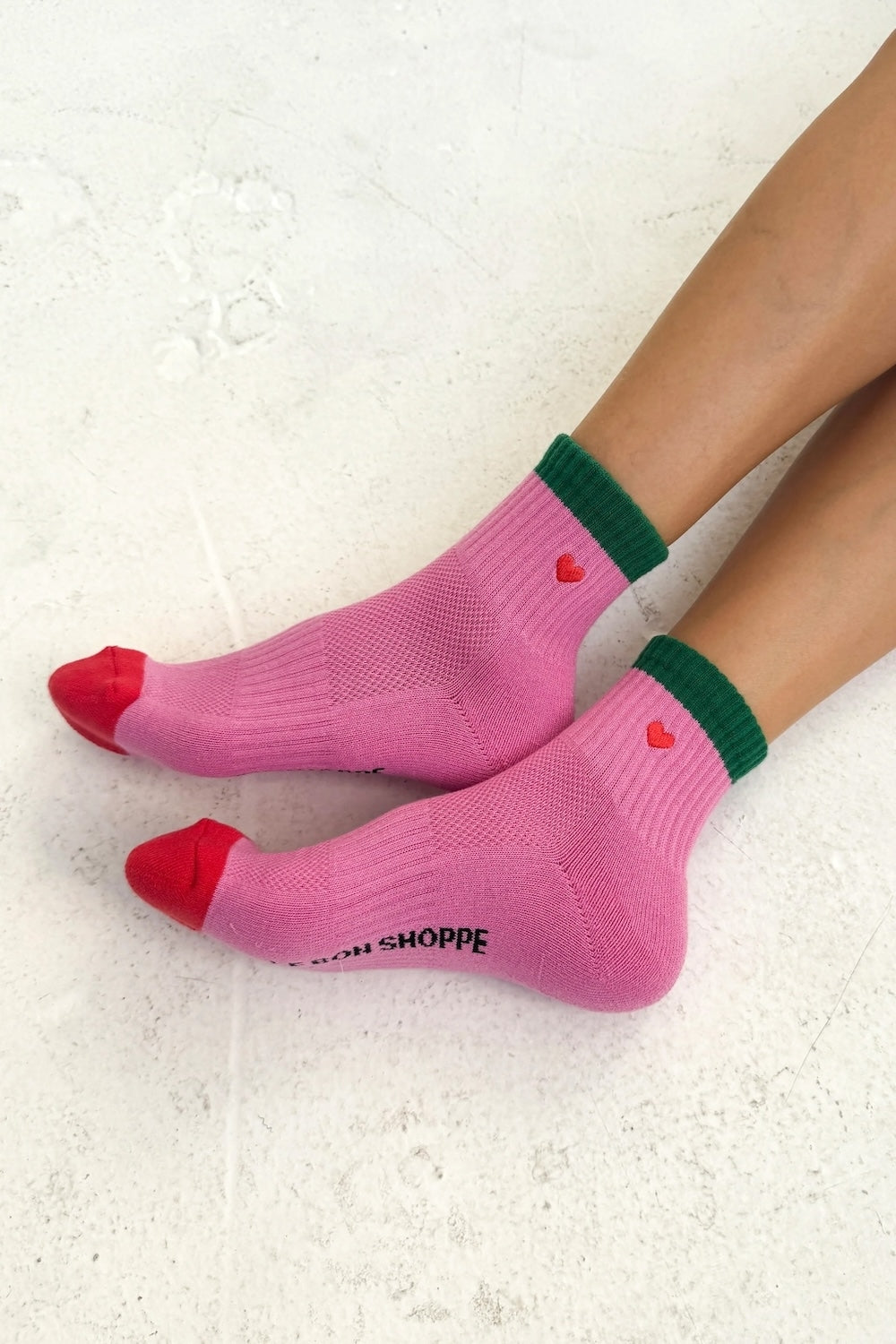 Embroidered Colourblock Girlfriend Socks in Rose Green Heart