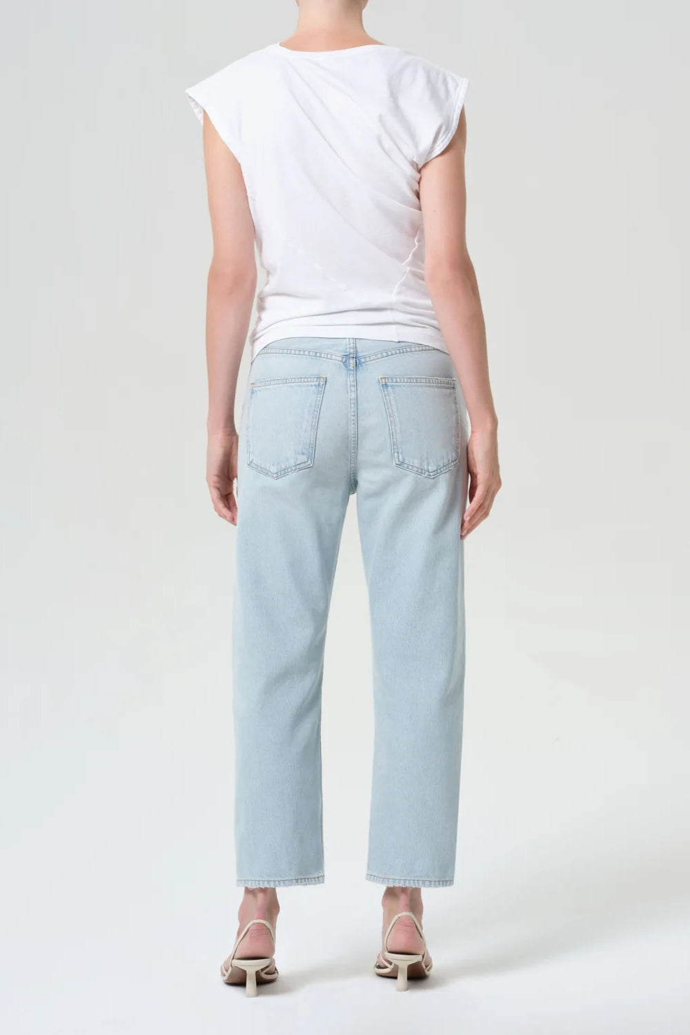 90s Crop Mid Rise Loose Straight Jean in Distraction