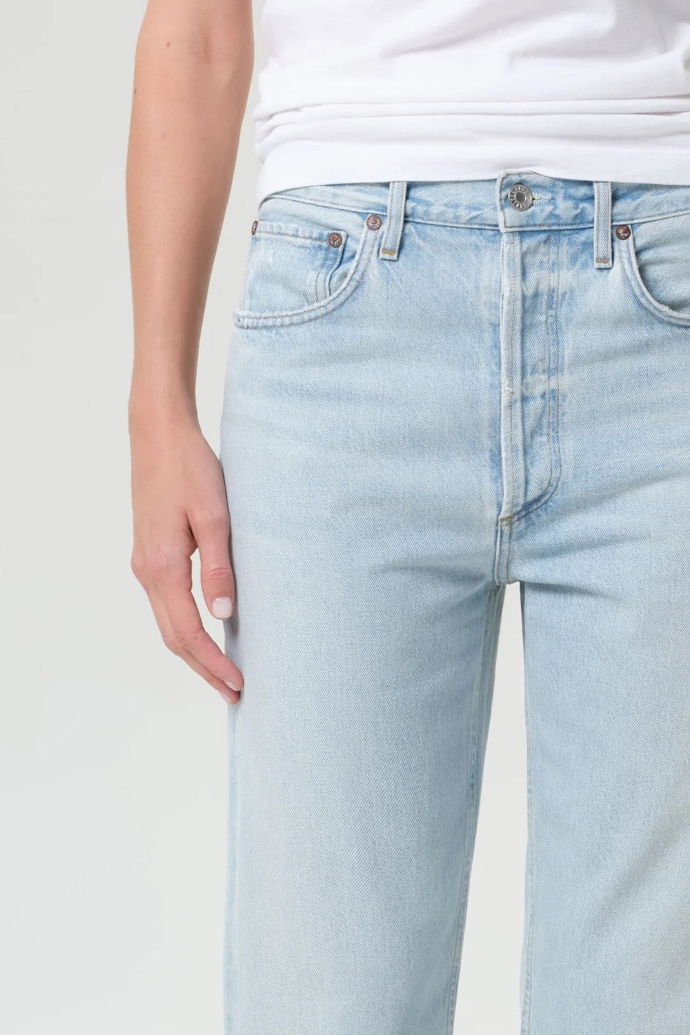 90s Crop Mid Rise Loose Straight Jean in Distraction