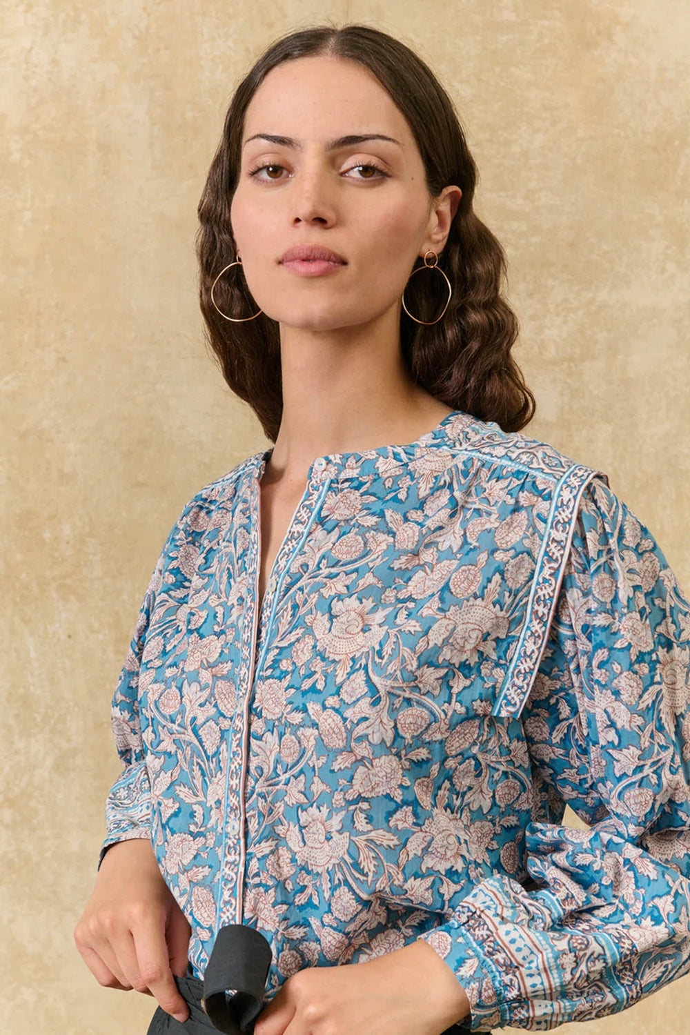 Jane Shirt in Blue Mountain Aviens