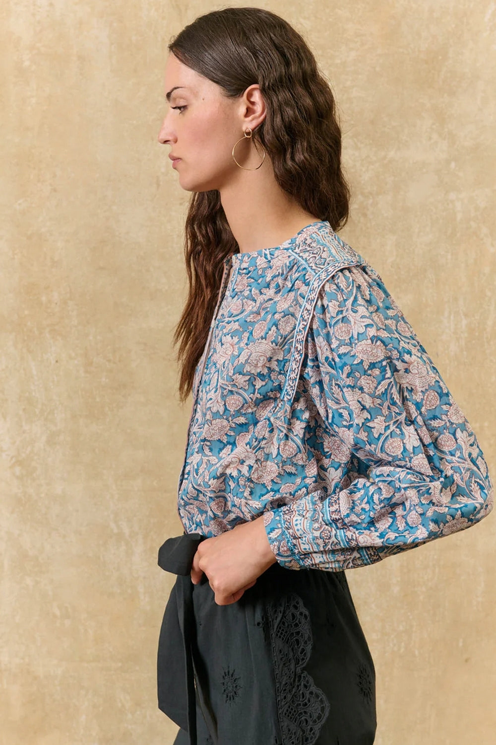 Jane Shirt in Blue Mountain Aviens