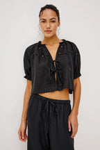 Lizbeth Linen Top in Black