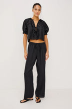 Lizbeth Linen Top in Black