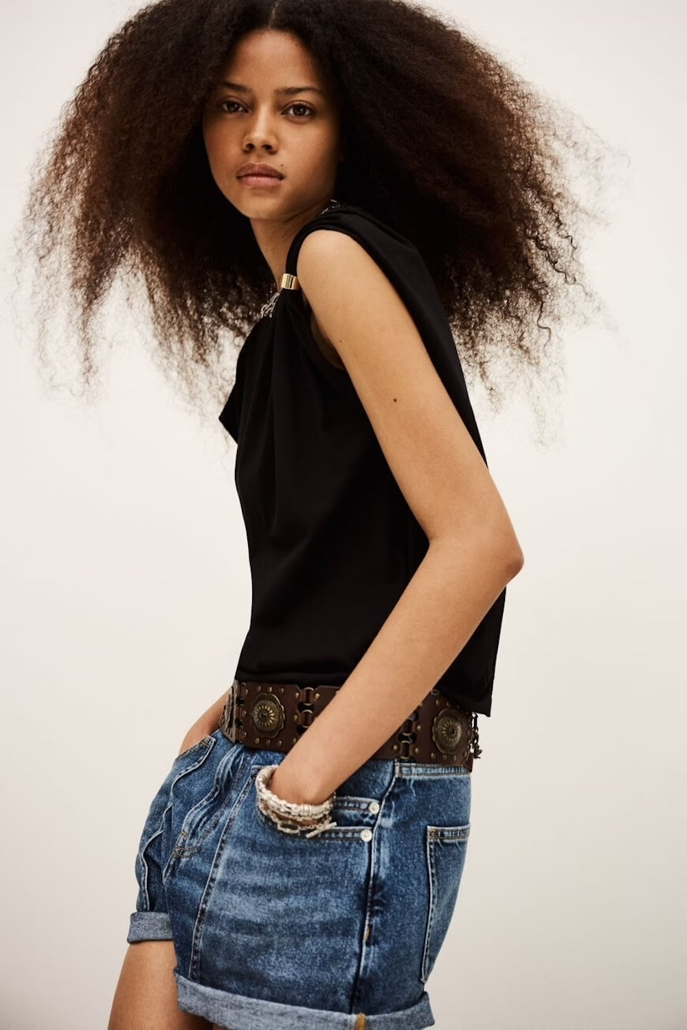 Allia T-Shirt in Black