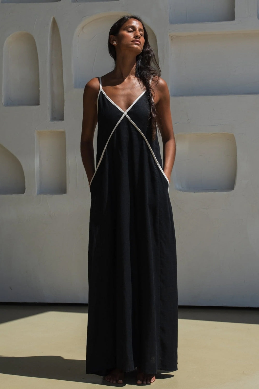 Azalea Linen Dress in Black
