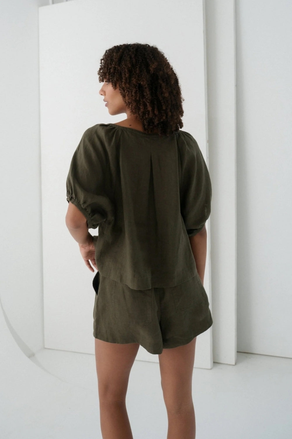 Pia Linen Top in Khaki