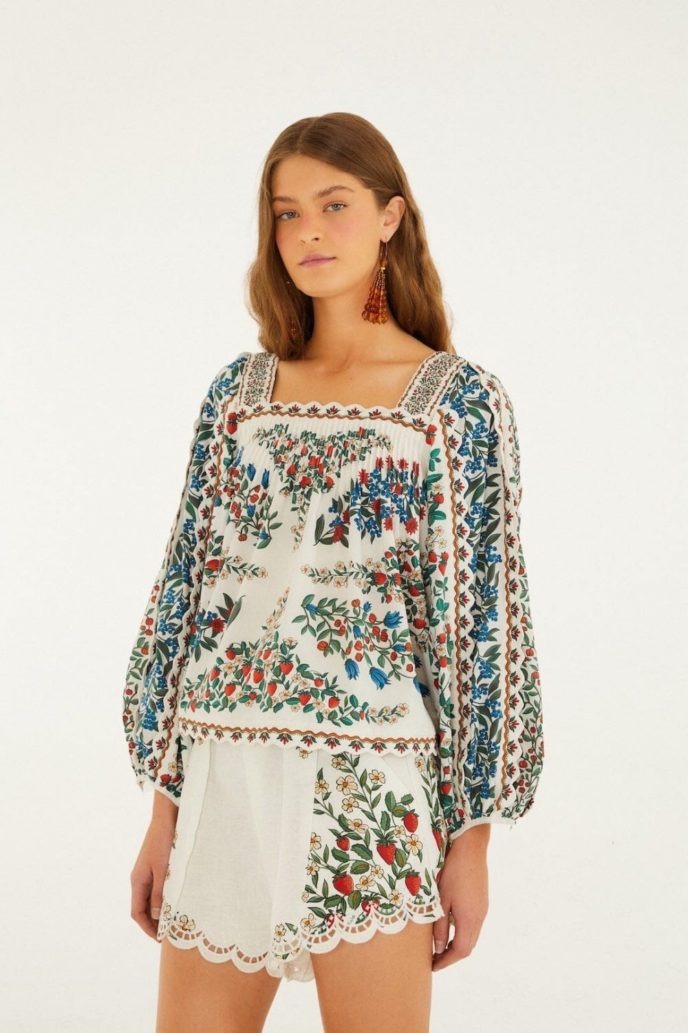 Fruit Beauty Richelieu Running Shorts in Off White