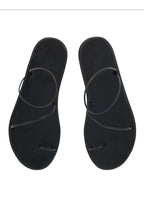 Kansiz Sandal in Black