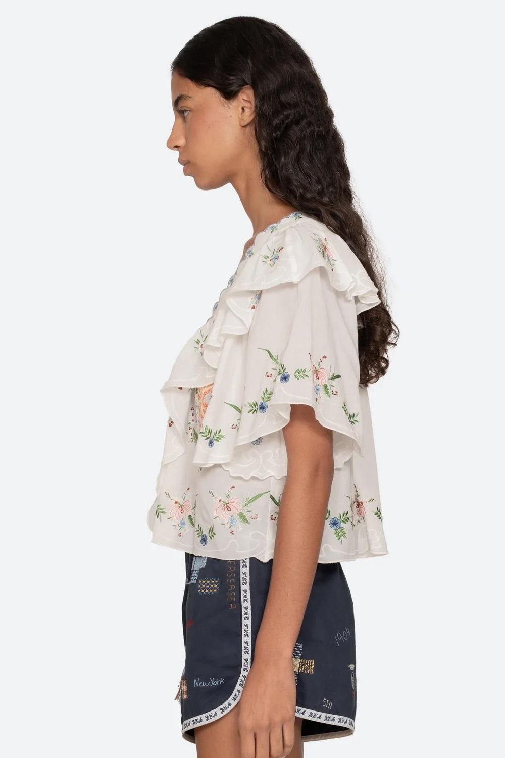 Serafina Embroidery Short Sleeve Top in Cream