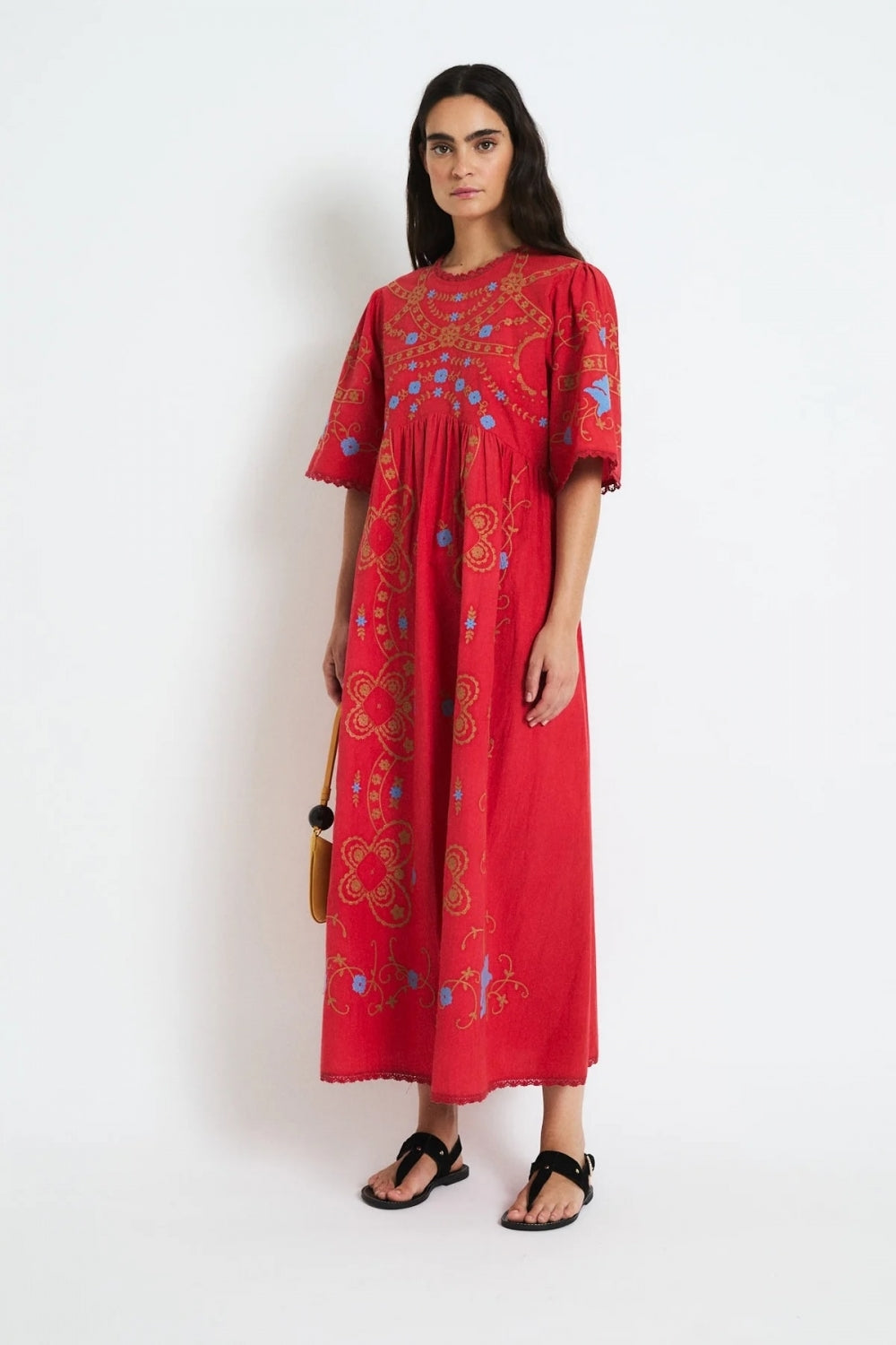 Amapola Embroidery Dress in Rojo