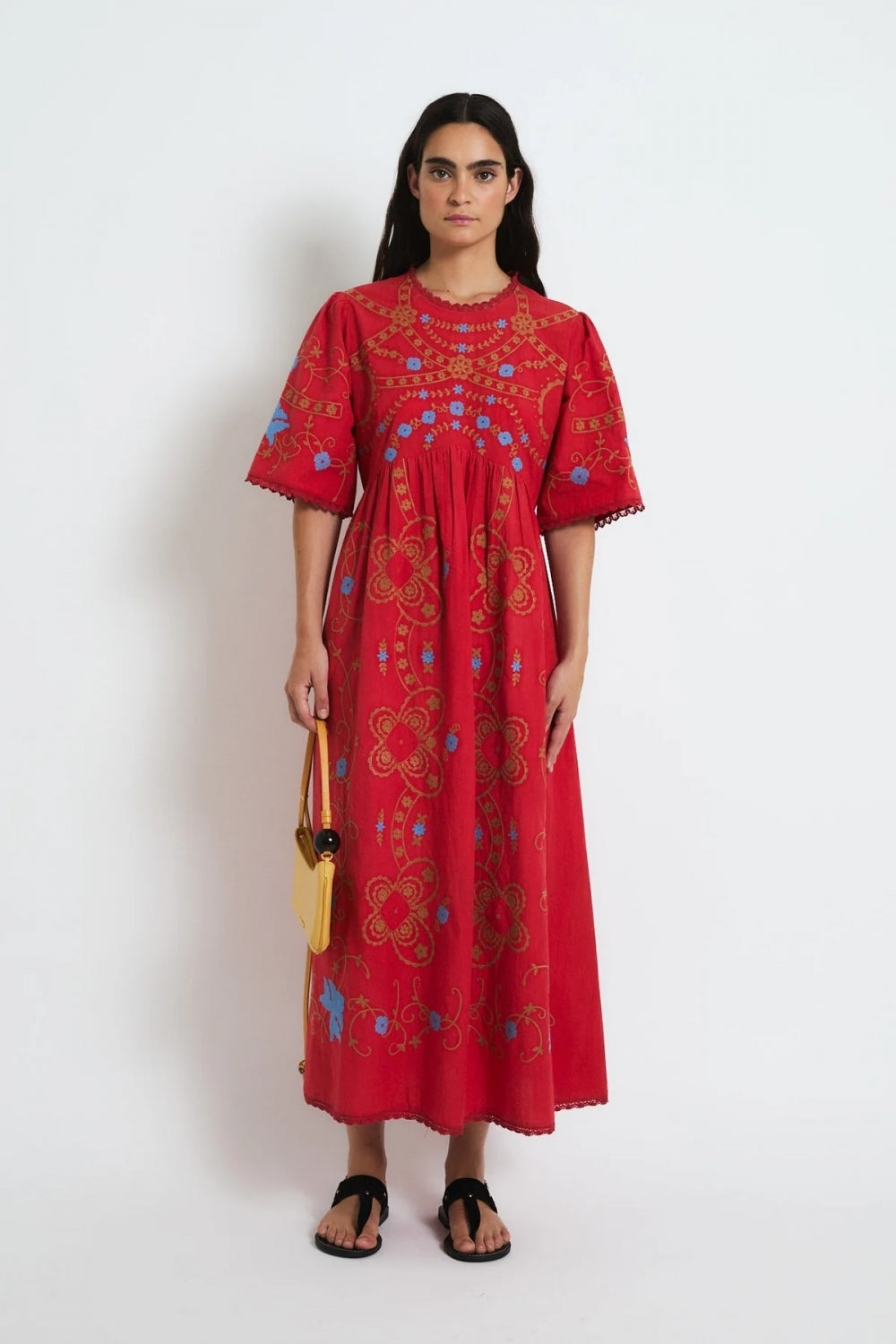 Amapola Embroidery Dress in Rojo