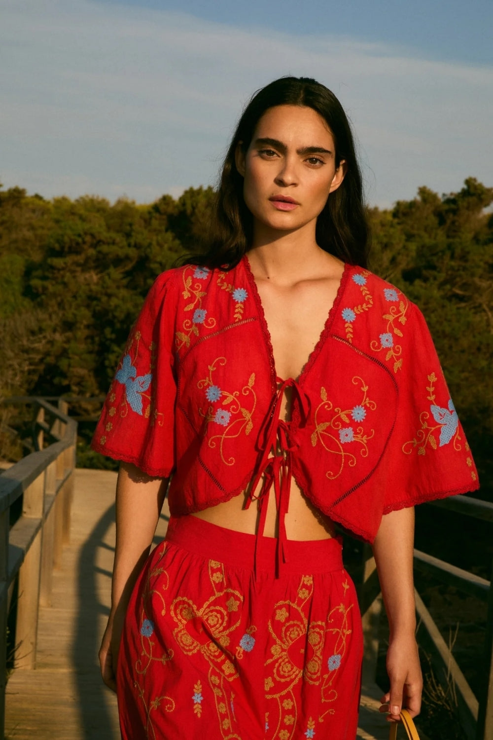 Amapola Embroidery Blouse in Rojo