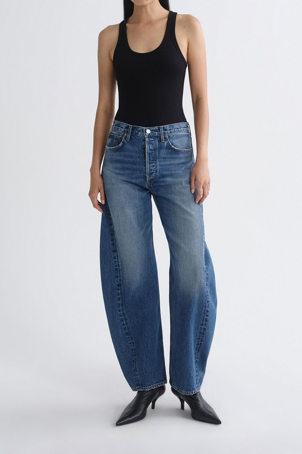 Luna High Rise Pieced Taper Jean in Logical