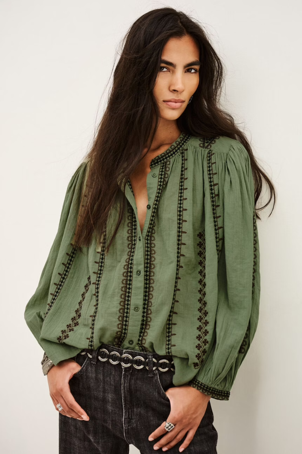 Mona Shirt in Amande