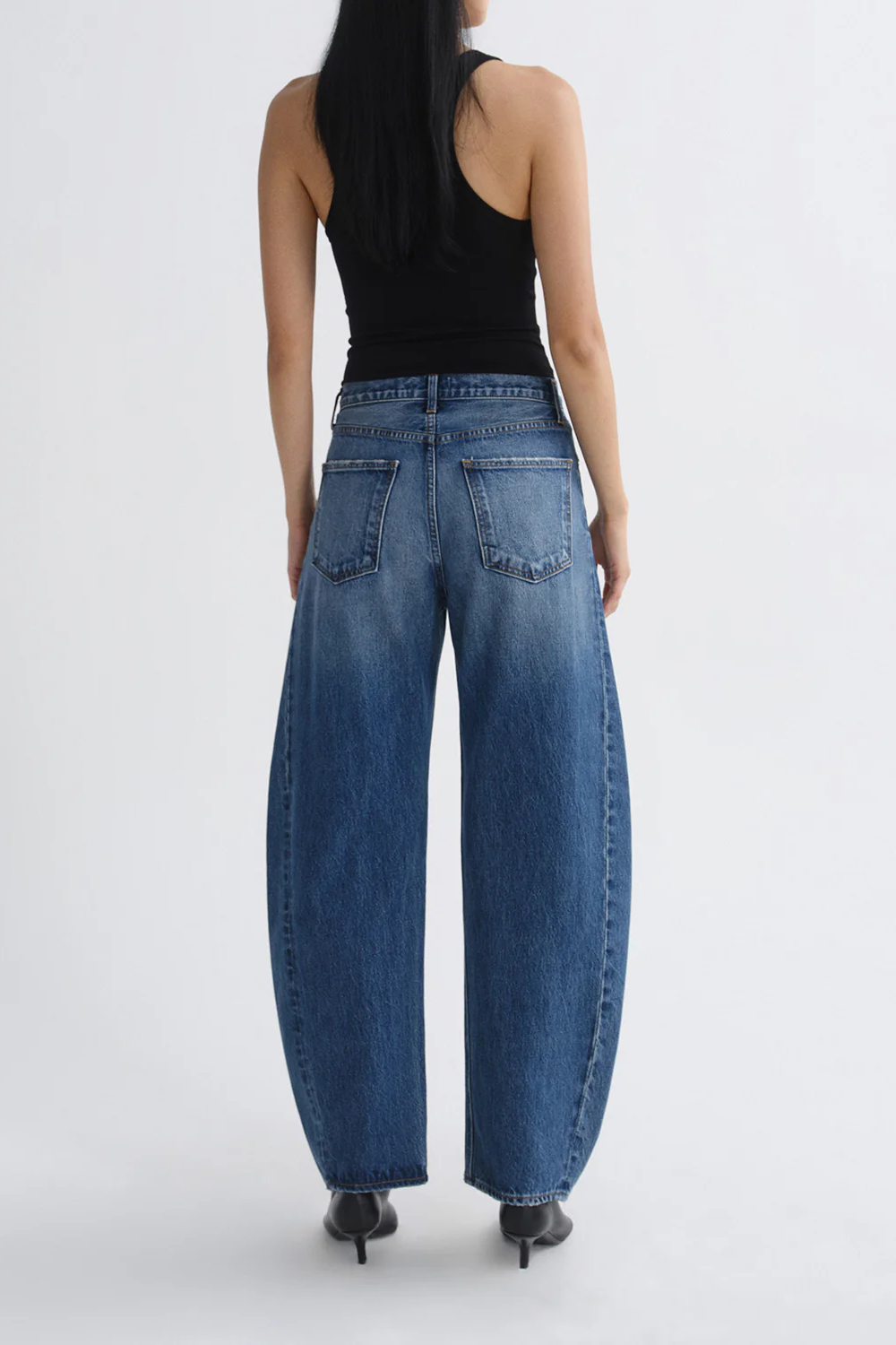 Luna High Rise Pieced Taper Jean in Logical