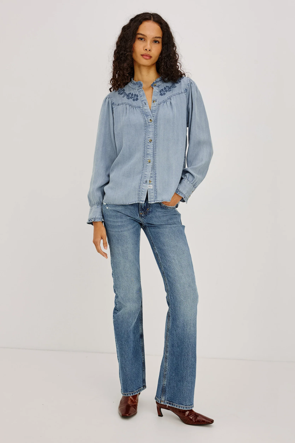 Alanna Blouse in Medium Cloud Wash