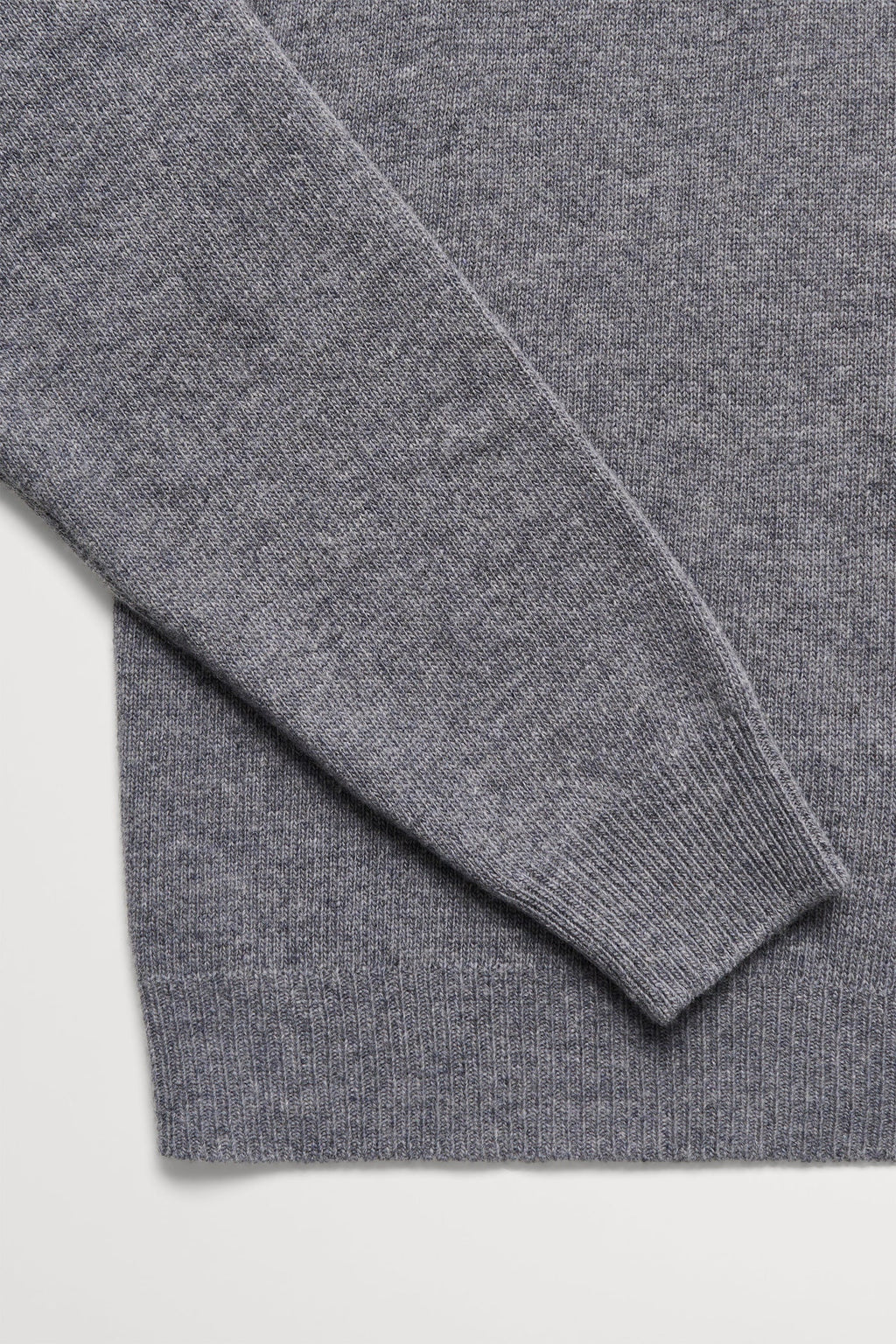 Skall Studio Drew O-Neck in Stone Melange