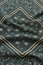 Skall Classic Scarf in Dark Green/Brown