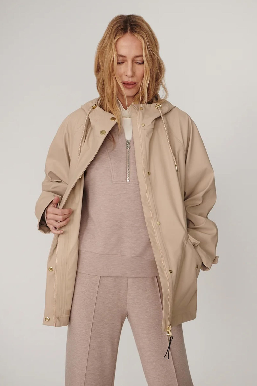 Varley Orlen Short Rain Jacket in Light Taupe