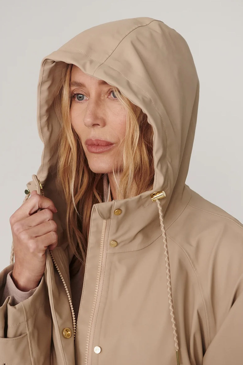 Varley Orlen Short Rain Jacket in Light Taupe