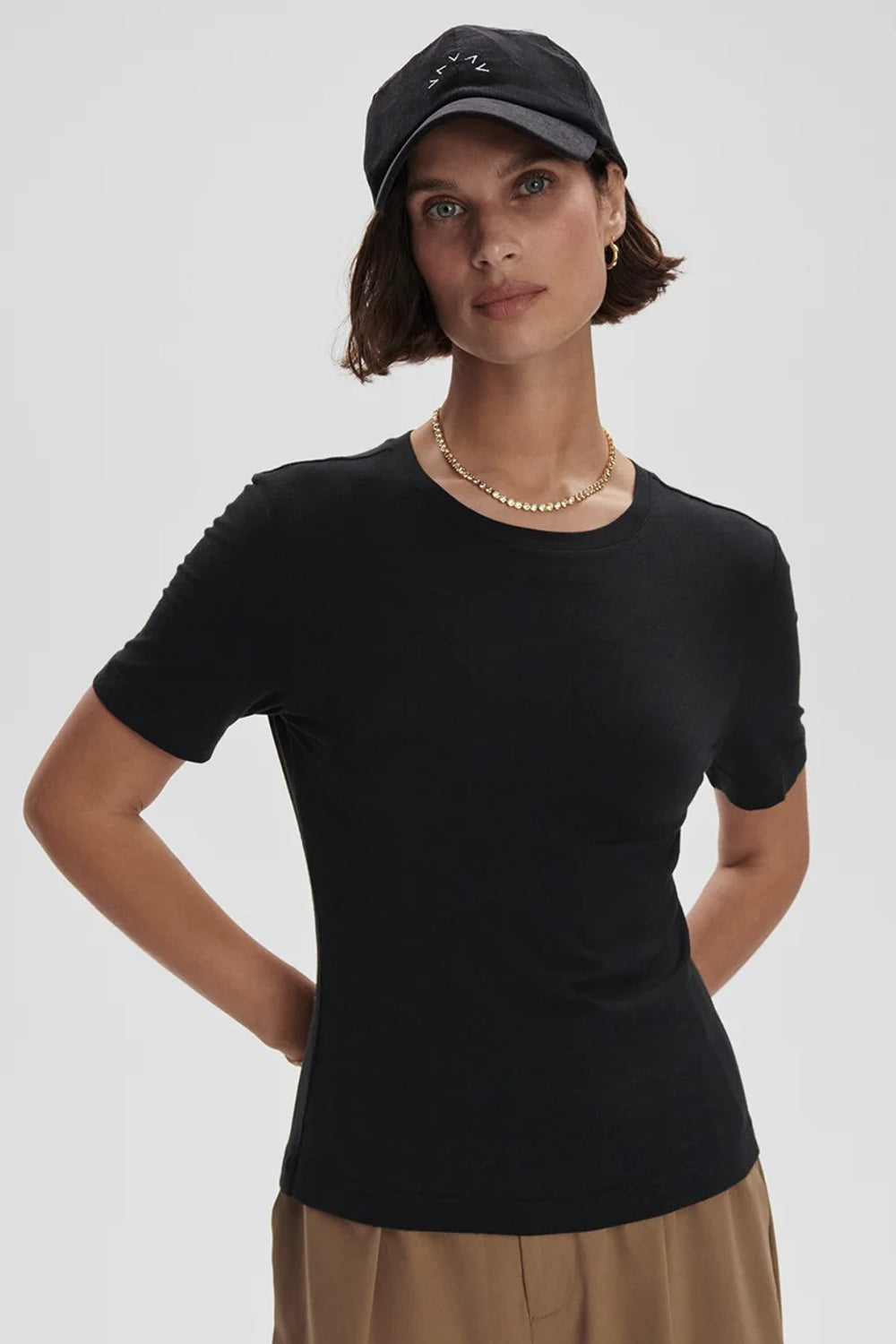 Varley Regina Fitted Tee in Black